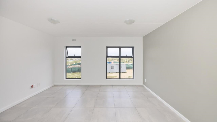 2 Bedroom Property for Sale in Parklands Western Cape